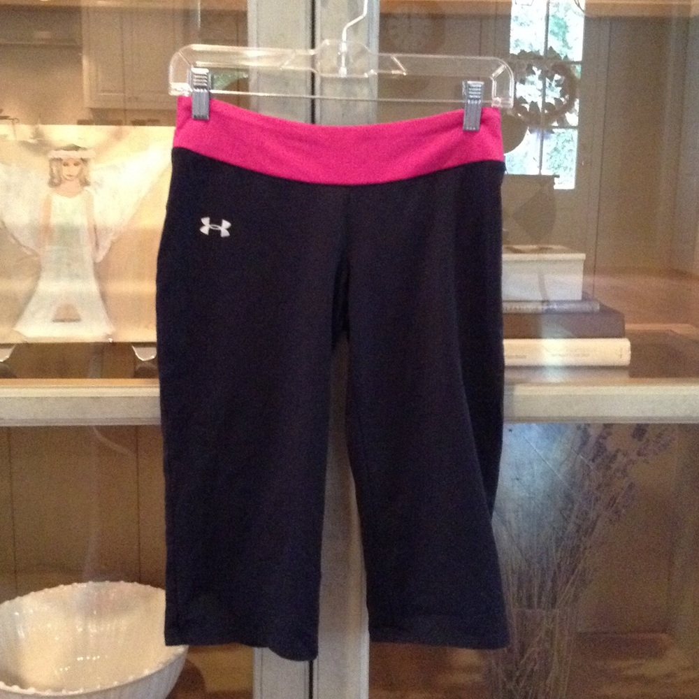 Leggings with pink strip!!